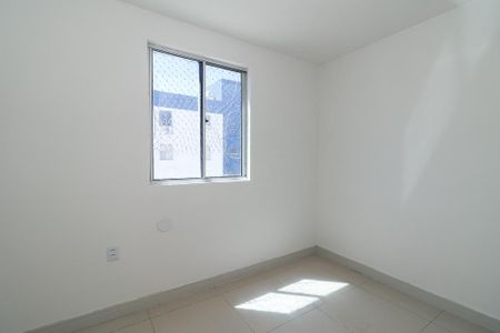 Quarto 2 de apartamento para alugar com 2 quartos, 50m² em Jardim Dona Leopoldina, Porto Alegre