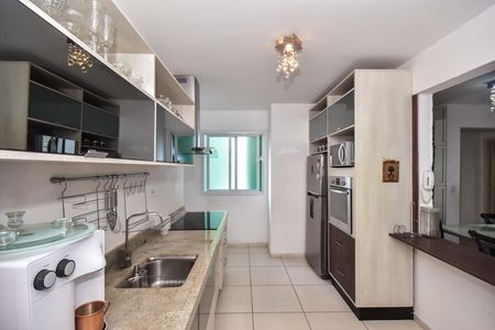 Apartamento à venda com 110m², 3 quartos e 2 vagasCozinha