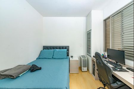 Apartamento à venda com 73m², 3 quartos e 1 vagaQuarto 2