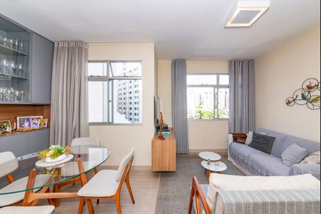 Apartamento à venda com 73m², 3 quartos e 1 vagaSala