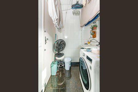 Apartamento à venda com 73m², 3 quartos e 1 vagaÁrea de Serviço