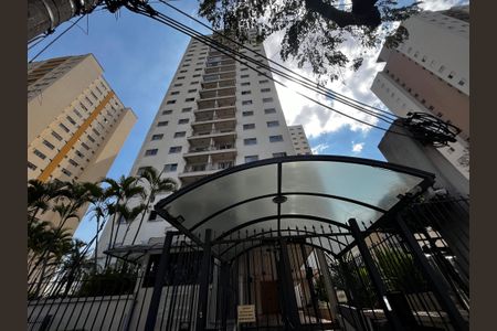 Apartamento para alugar com 72m², 3 quartos e 1 vaga Apartamento para alugar com 72m², 3 quartos e 1 vagaFachada