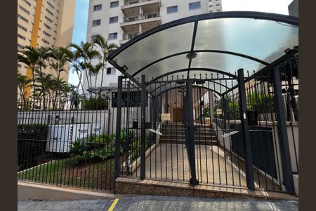 Apartamento para alugar com 72m², 3 quartos e 1 vaga Apartamento para alugar com 72m², 3 quartos e 1 vagaFachada