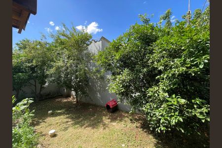 Casa à venda com 246m², 3 quartos e 3 vagasjardim