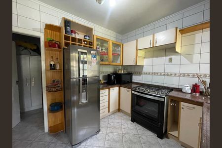 Casa à venda com 246m², 3 quartos e 3 vagasCozinha