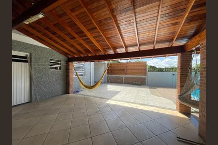 Casa à venda com 246m², 3 quartos e 3 vagasEspaço Gourmet