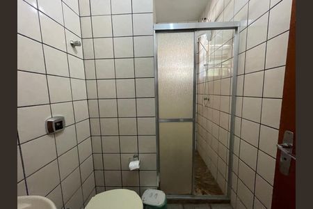 Casa à venda com 246m², 3 quartos e 3 vagasBanheiro da Suíte