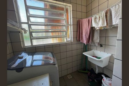 Casa à venda com 246m², 3 quartos e 3 vagasÁrea de Serviço 2