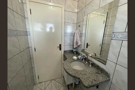 Casa à venda com 246m², 3 quartos e 3 vagasBanheiro 1