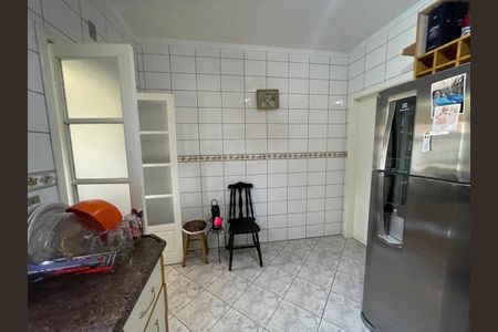 Casa à venda com 246m², 3 quartos e 3 vagasCozinha
