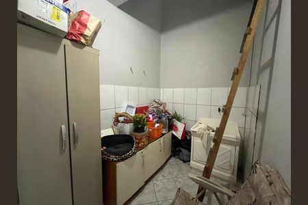 Casa à venda com 246m², 3 quartos e 3 vagasÁrea de Serviço