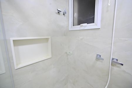 Apartamento para alugar com 215m², 4 quartos e 3 vagas Apartamento para alugar com 215m², 4 quartos e 3 vagasBanheiro da Suíte 4