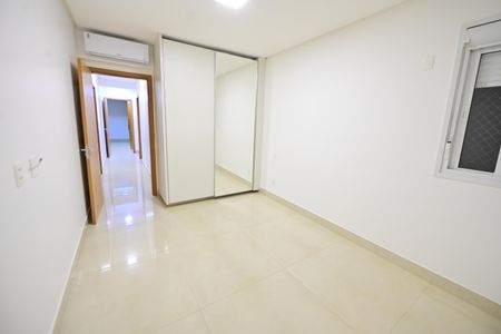Apartamento para alugar com 215m², 4 quartos e 3 vagas Apartamento para alugar com 215m², 4 quartos e 3 vagasSuíte 3