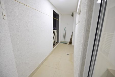 Apartamento para alugar com 215m², 4 quartos e 3 vagas Apartamento para alugar com 215m², 4 quartos e 3 vagasÁrea de Serviço