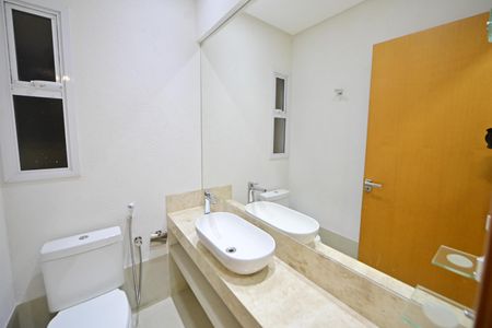 Apartamento para alugar com 215m², 4 quartos e 3 vagas Apartamento para alugar com 215m², 4 quartos e 3 vagasLavabo