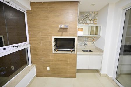 Apartamento para alugar com 215m², 4 quartos e 3 vagas Apartamento para alugar com 215m², 4 quartos e 3 vagasSala