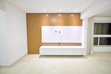 Apartamento para alugar com 215m², 4 quartos e 3 vagas Apartamento para alugar com 215m², 4 quartos e 3 vagasSala