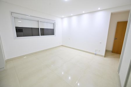 Apartamento para alugar com 215m², 4 quartos e 3 vagas Apartamento para alugar com 215m², 4 quartos e 3 vagasSuíte 4