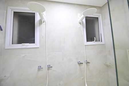 Apartamento para alugar com 215m², 4 quartos e 3 vagas Apartamento para alugar com 215m², 4 quartos e 3 vagasBanheiro da Suíte 4