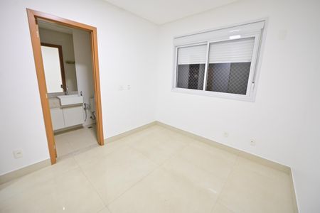 Apartamento para alugar com 215m², 4 quartos e 3 vagas Apartamento para alugar com 215m², 4 quartos e 3 vagasSuíte 3