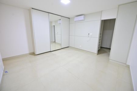 Apartamento para alugar com 215m², 4 quartos e 3 vagas Apartamento para alugar com 215m², 4 quartos e 3 vagasSuíte 4
