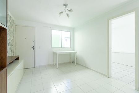 Sala de apartamento para alugar com 2 quartos, 50m² em Sítio Cercado, Curitiba
