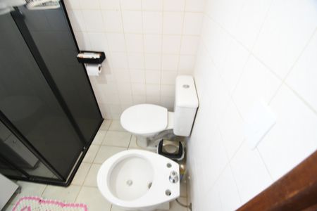 Banheiro de apartamento para alugar com 1 quarto, 61m² em Cambuí, Campinas