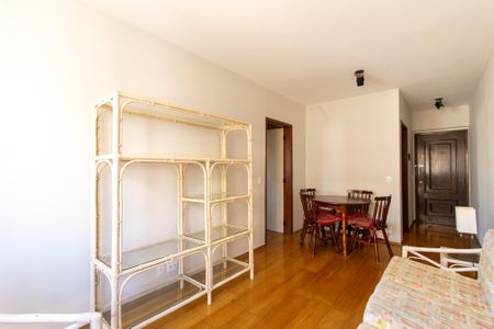 Apartamento para alugar com 61m², 1 quarto e sem vaga Apartamento para alugar com 61m², 1 quarto e sem vagaSala