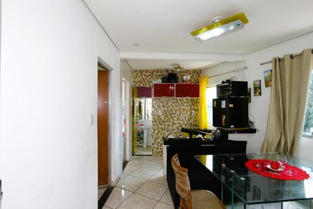 Casa para alugar com 2 quartos, 120m² em Pindorama, Belo Horizonte