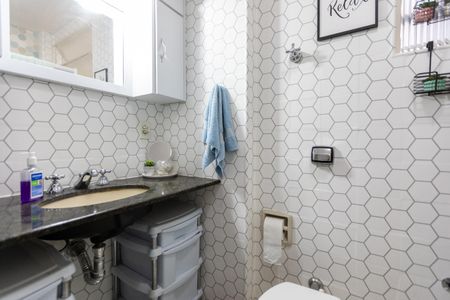 Banheiro de apartamento para alugar com 2 quartos, 95m² em Centro, Campinas
