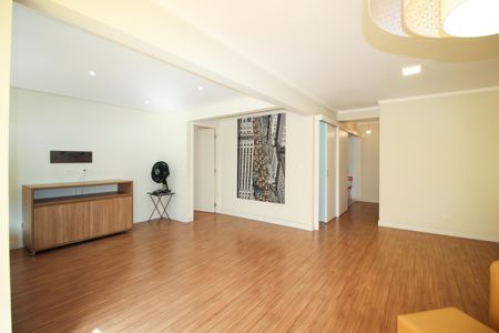 Apartamento para alugar com 85m², 1 quarto e 1 vagaSala