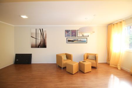 Sala de apartamento para alugar com 1 quarto, 85m² em Indianópolis, São Paulo