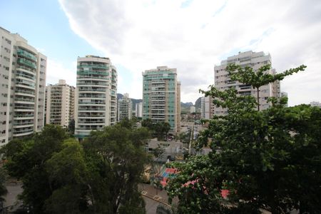 Vista de apartamento para alugar com 2 quartos, 69m² em Barra Olímpica, Rio de Janeiro