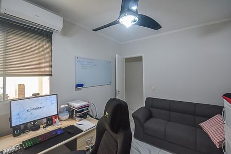 Casa à venda com 169m², 3 quartos e 1 vagaQuarto 1