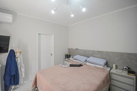 Casa à venda com 169m², 3 quartos e 1 vagaSuíte