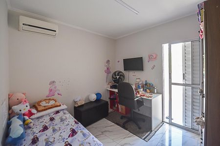 Casa à venda com 169m², 3 quartos e 1 vagaQuarto 2