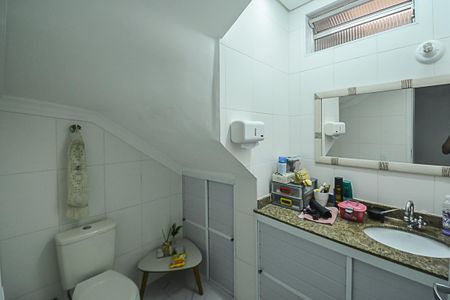 Casa à venda com 169m², 3 quartos e 1 vagaLavabo