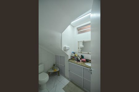 Casa à venda com 169m², 3 quartos e 1 vagaLavabo