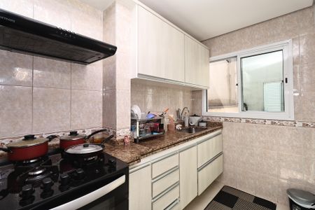 Apartamento à venda com 120m², 2 quartos e 2 vagasCozinha