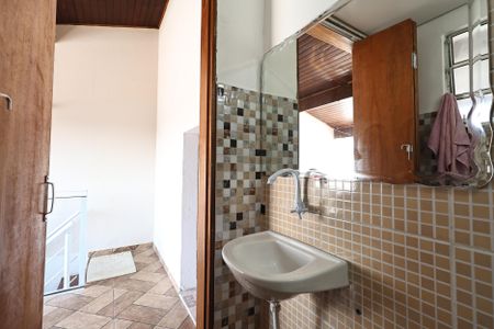 Apartamento à venda com 120m², 2 quartos e 2 vagasLavabo