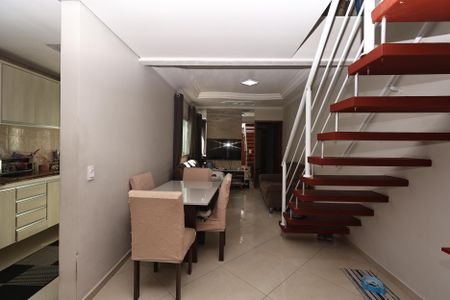 Apartamento à venda com 120m², 2 quartos e 2 vagasSala