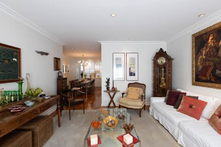 Sala de apartamento à venda com 3 quartos, 156m² em Higienópolis, São Paulo