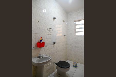 Casa à venda com 130m², 3 quartos e 2 vagas Casa à venda com 130m², 3 quartos e 2 vagasBanheiro Social 2