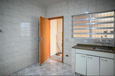 Casa à venda com 130m², 3 quartos e 2 vagas Casa à venda com 130m², 3 quartos e 2 vagasCozinha