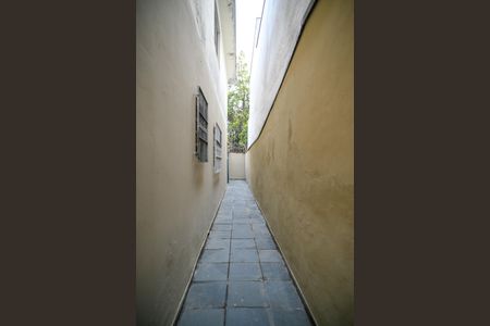 Casa à venda com 130m², 3 quartos e 2 vagas Casa à venda com 130m², 3 quartos e 2 vagasCorredor