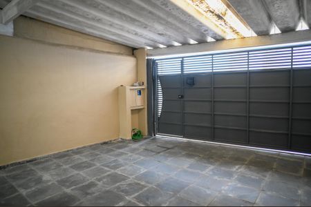 Casa à venda com 130m², 3 quartos e 2 vagas Casa à venda com 130m², 3 quartos e 2 vagasGaragem