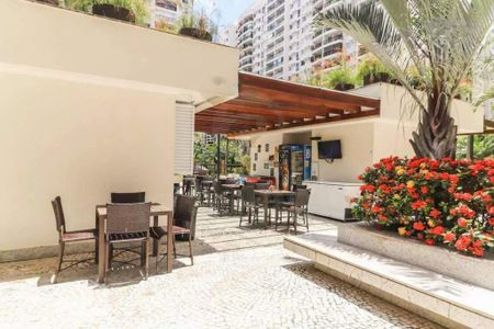 Apartamento à venda com 70m², 2 quartos e 1 vaga