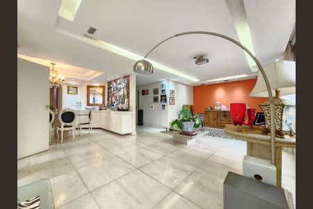 Sala de apartamento à venda com 4 quartos, 216m² em Funcionários, Belo Horizonte