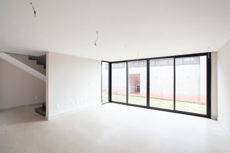 Casa de Condomínio à venda com 3 quartos, 315m² em Garças, Belo Horizonte