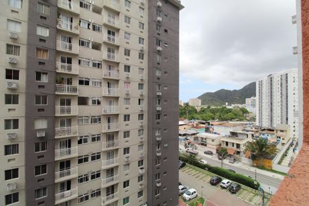 Quarto 1 - Vista de apartamento para alugar com 2 quartos, 45m² em Jacarepaguá, Rio de Janeiro